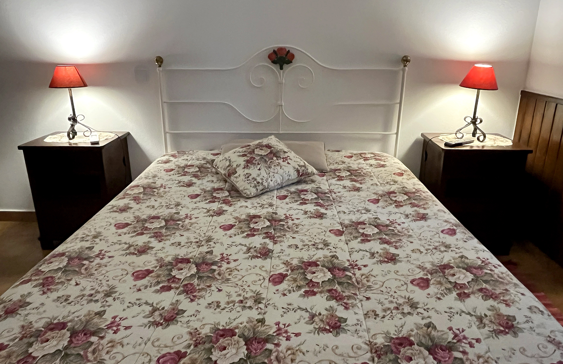 Quarto-das-Rosas-Silvestres-Monte-dos-Avós-3